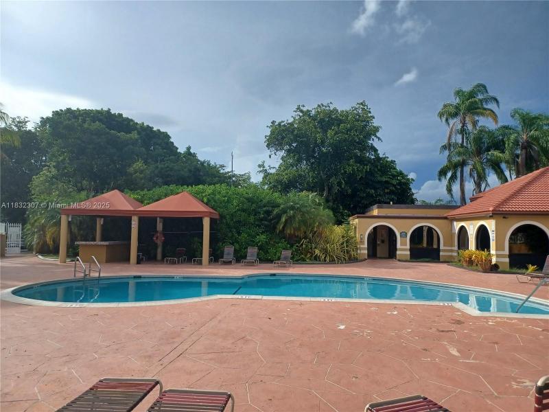 Property photo # 4