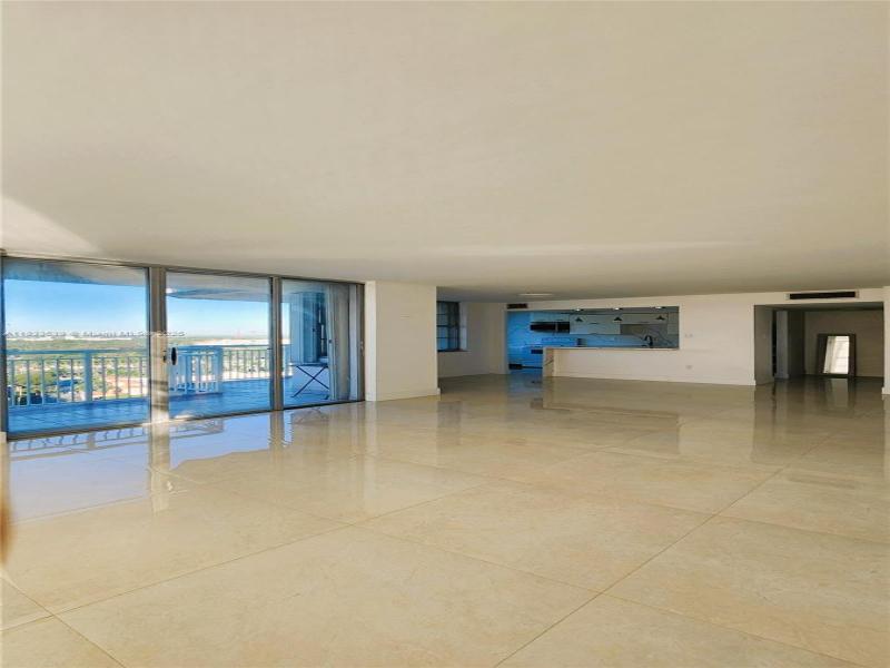 Condo for sale at Del Prado South Tower 1705