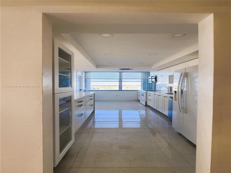 Condo for sale at Del Prado South Tower 1705