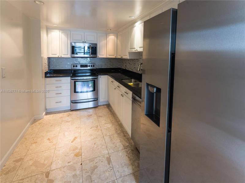 Property photo # 6