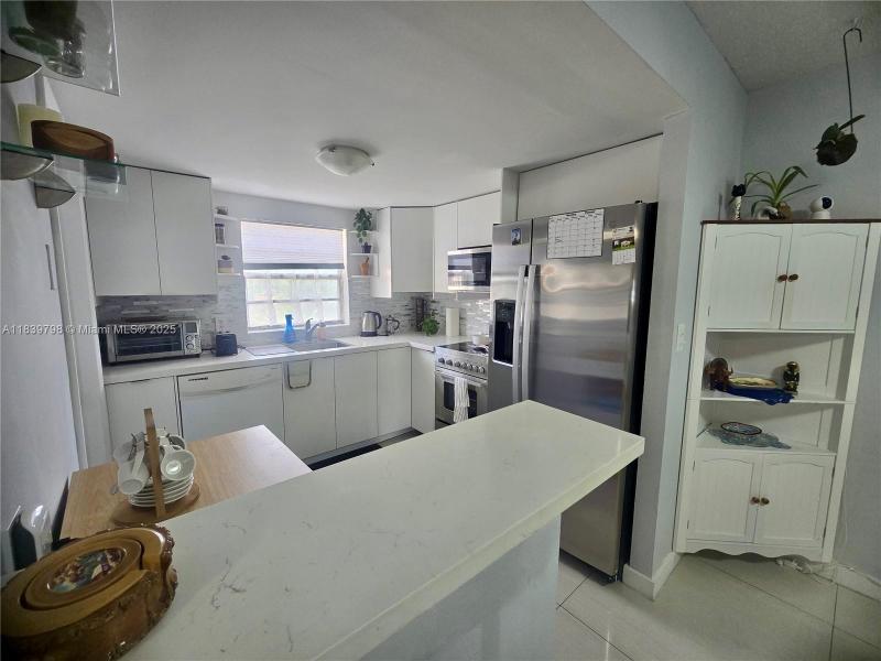 Property photo # 7