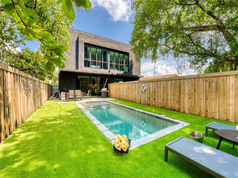 Property photo # 0