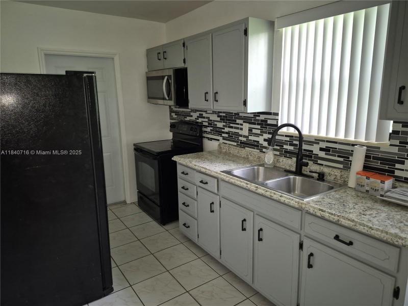 Property photo # 4