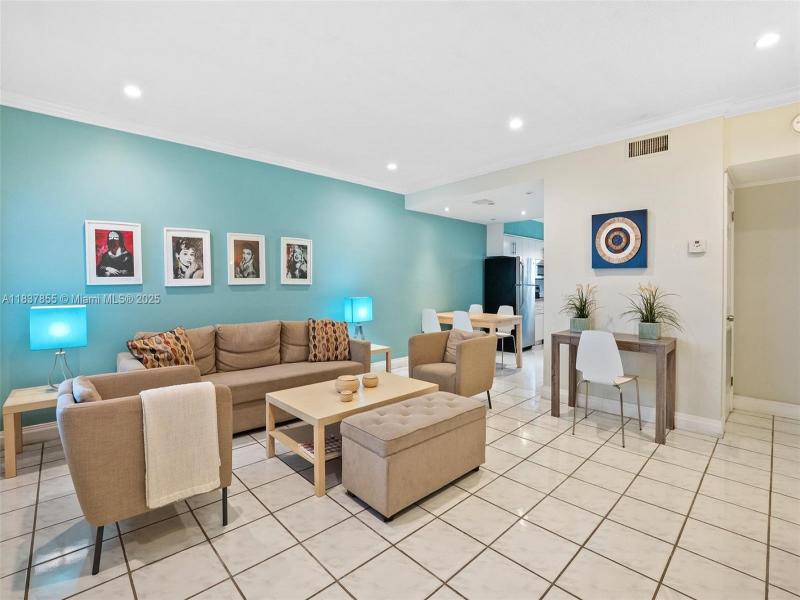 Property photo # 9