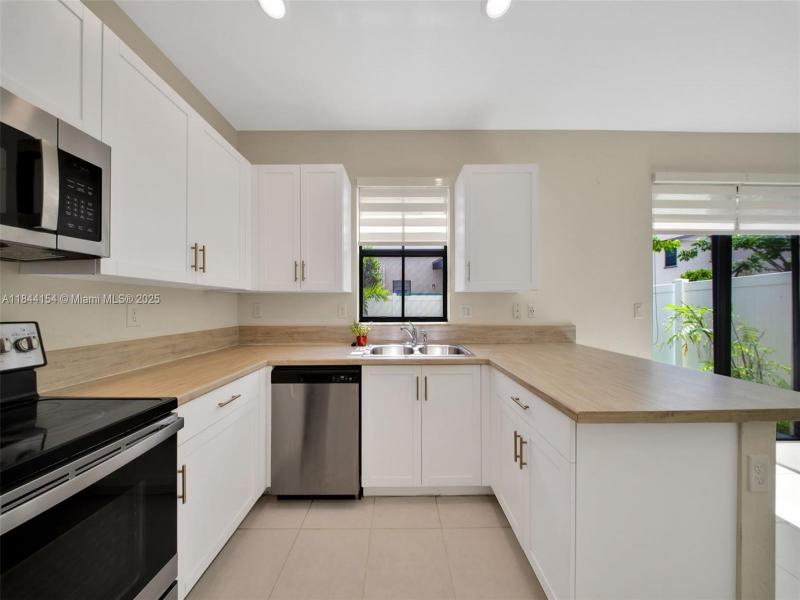 Property photo # 2