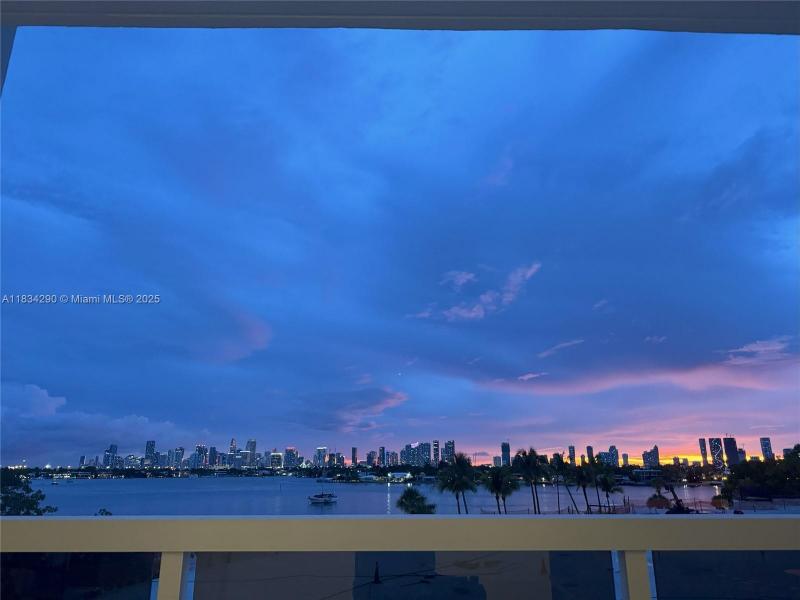 Condo for sale at Nine Island Avenue 406