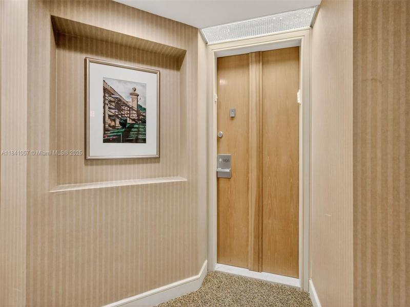 Comprar apartamento en The Landmark 1406/1405