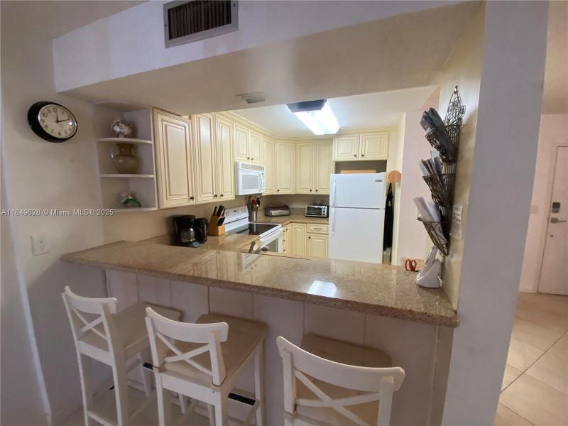 Property photo # 7
