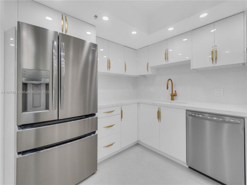 Property photo # 8