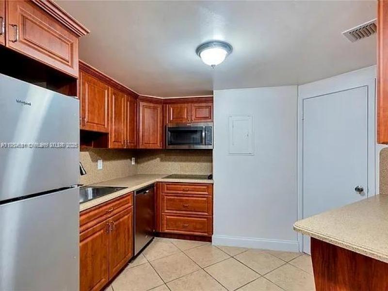 Property photo # 9