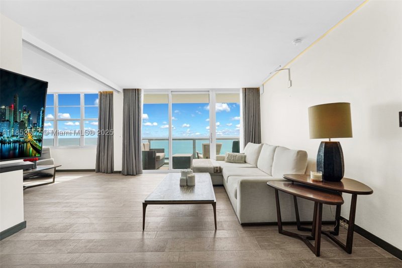 Condo for sale at Seacoast 5151 1519