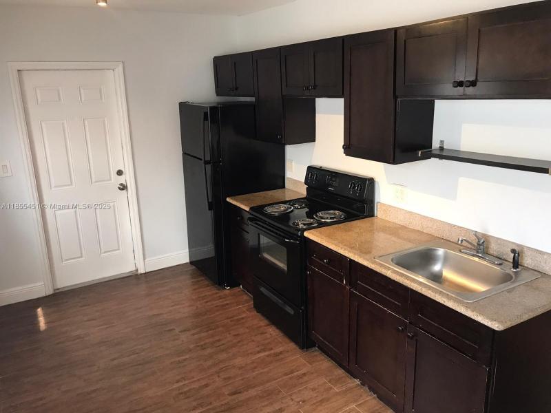 Property photo # 2