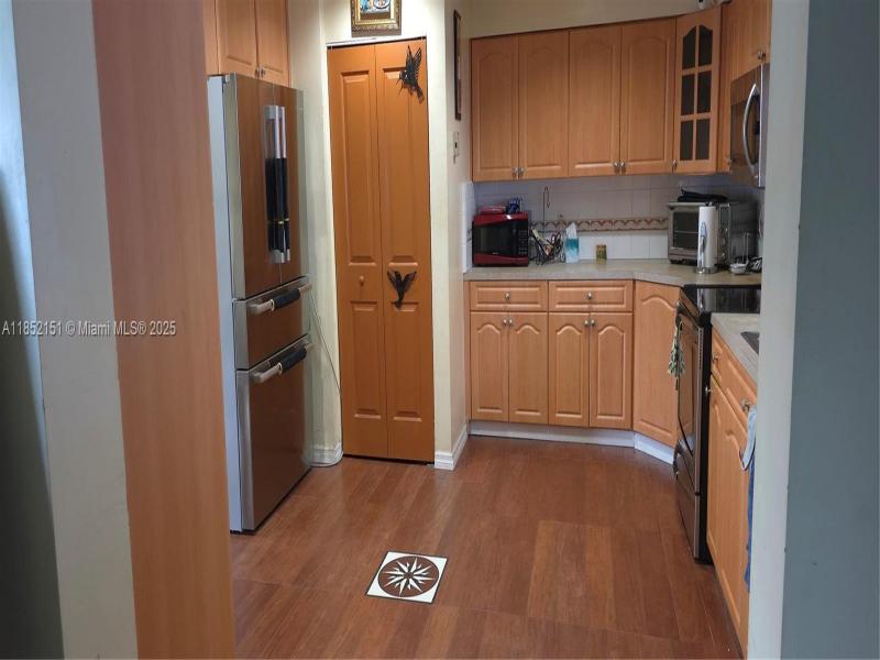 Property photo # 9