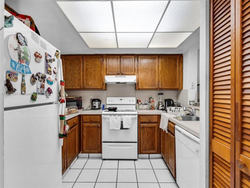 Property photo # 3