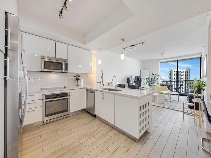 Property photo # 0