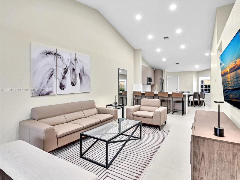 Property photo # 4