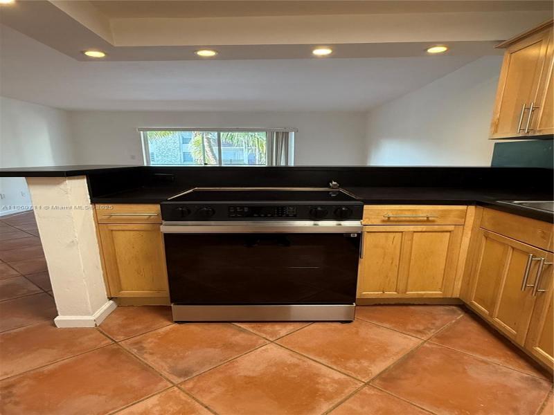 Property photo # 6
