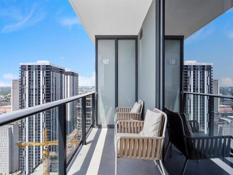 Condo for sale at Natiivo Miami 3806