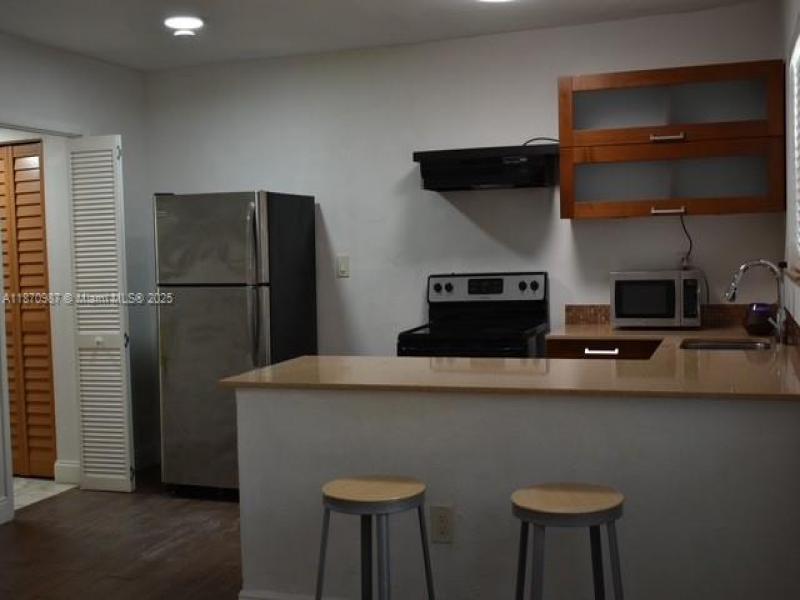 Property photo # 0