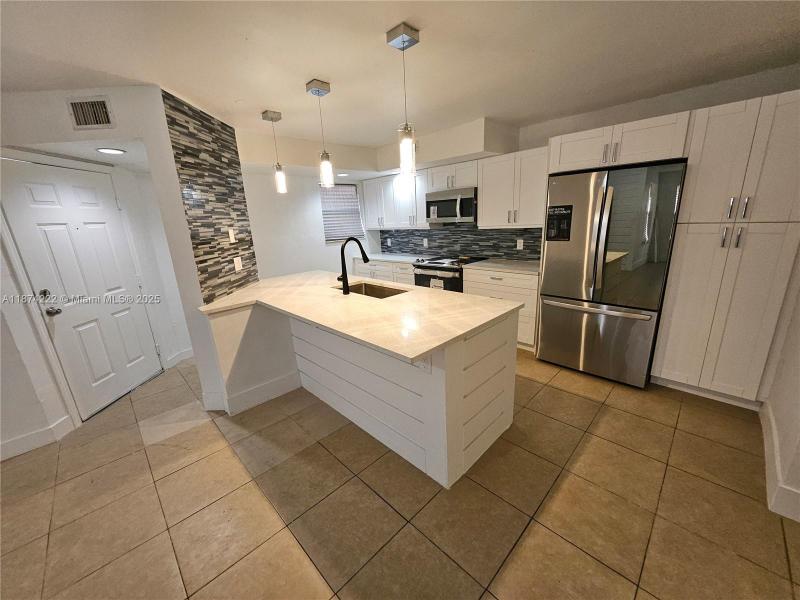 Property photo # 0