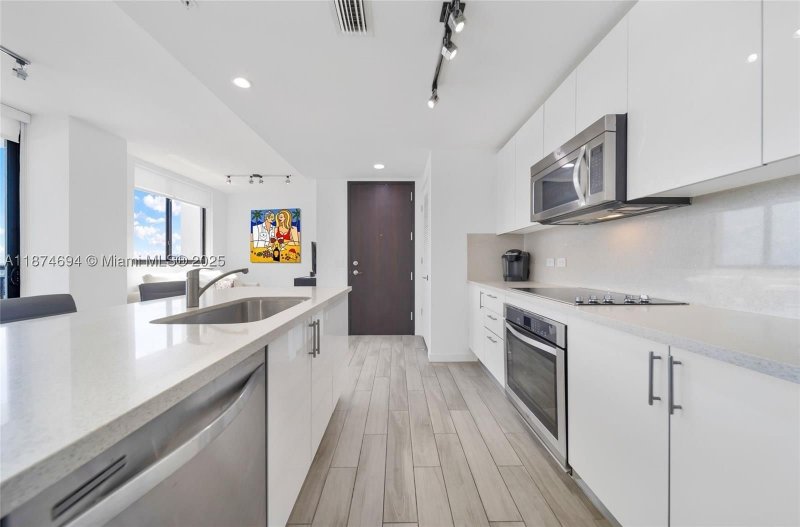Comprar apartamento no Nine at Mary Brickell Village 1903