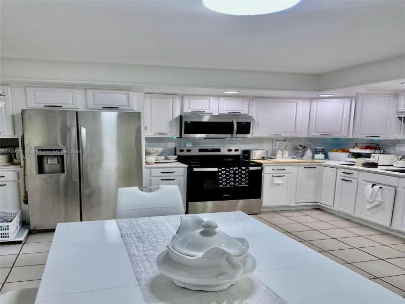 Property photo # 9