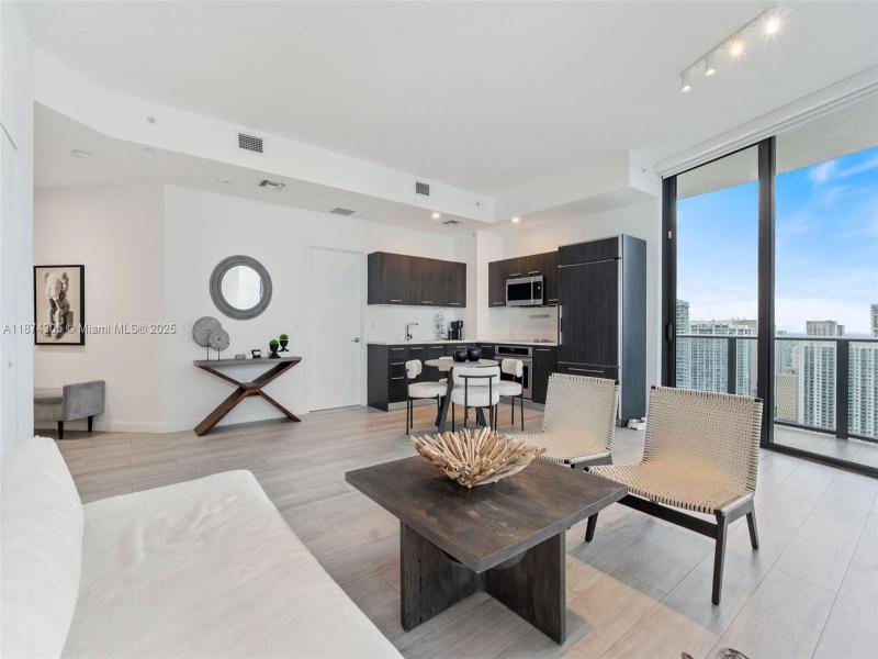 Property photo # 8