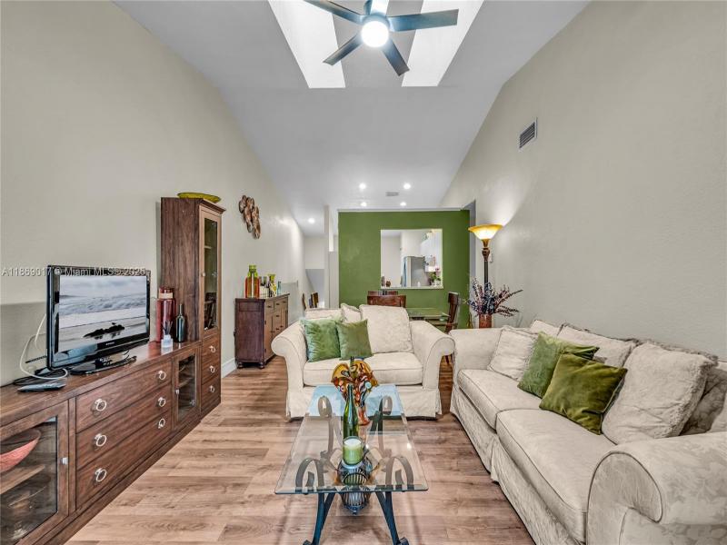 Property photo # 8
