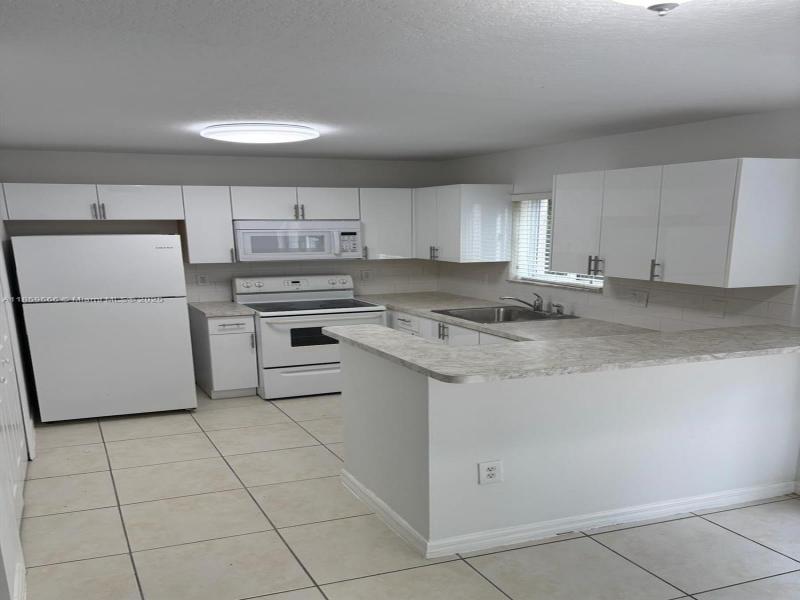 Property photo # 4