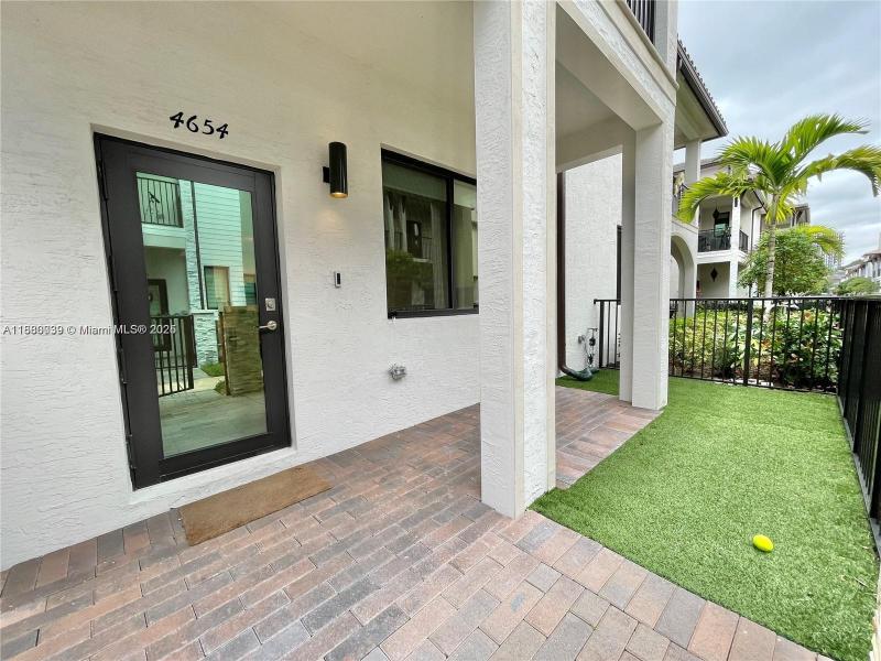 Property photo # 8