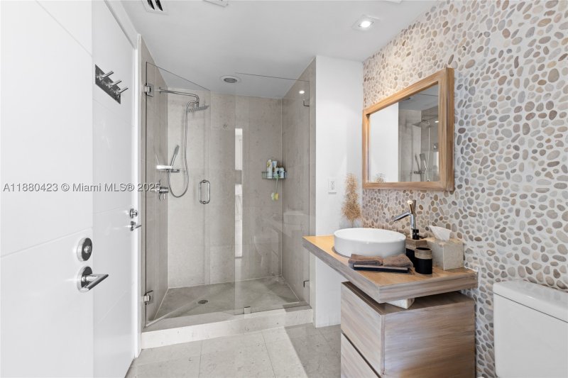 Condo for sale at Icon Brickell Tower I 4901
