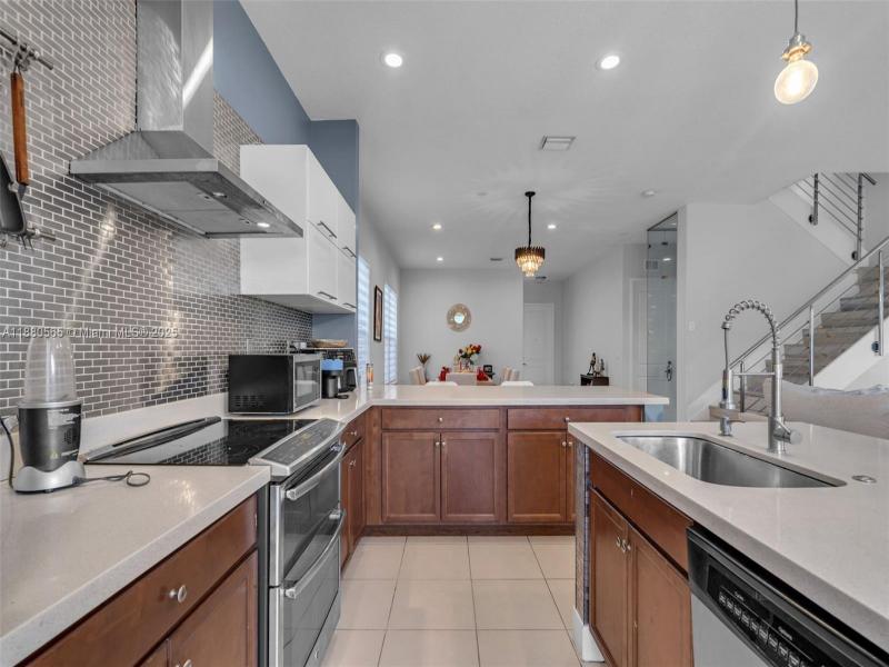 Property photo # 7