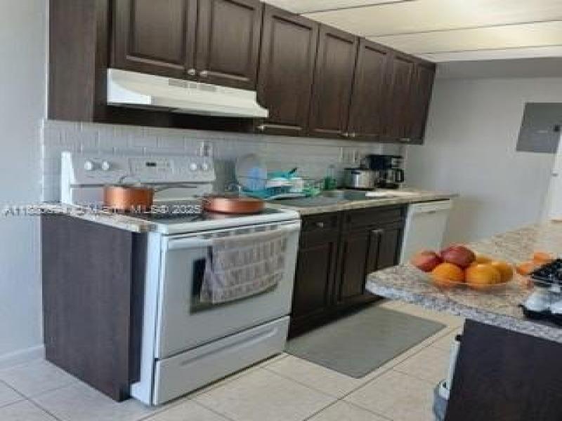 Property photo # 8