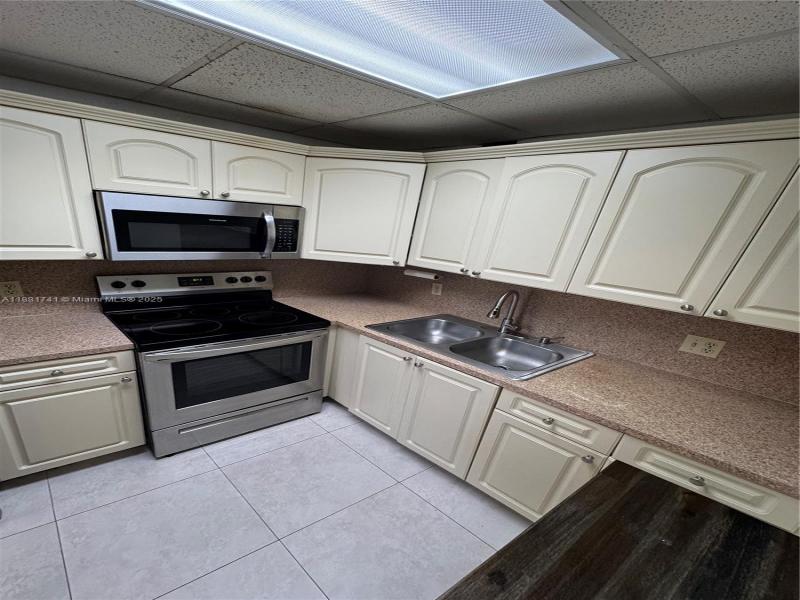 Property photo # 8