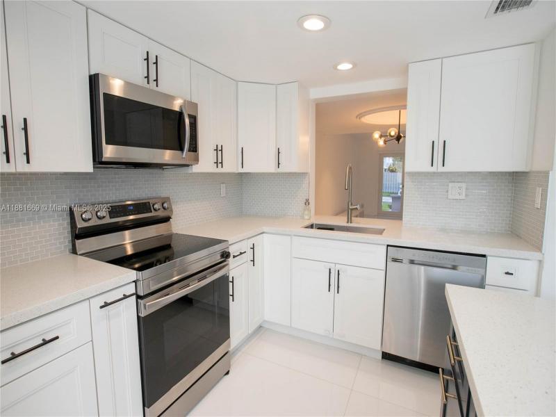 Property photo # 7