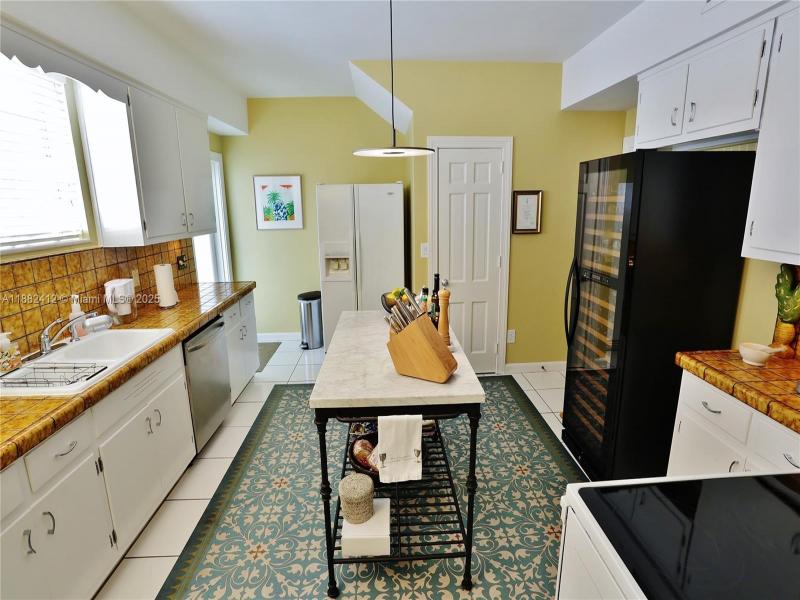 Property photo # 4