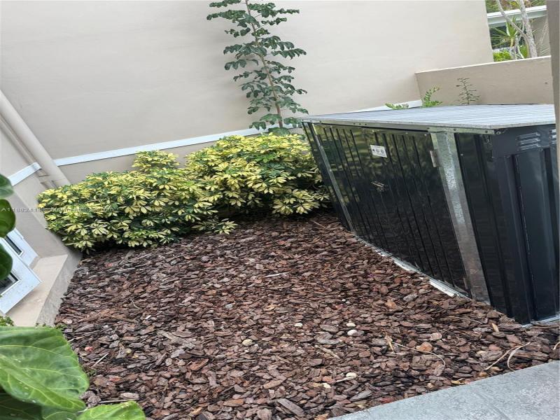 Property photo # 9