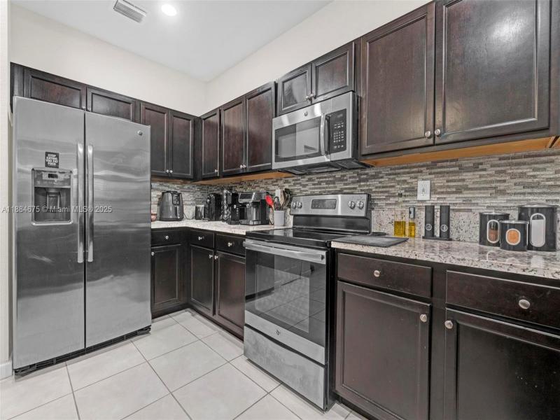 Property photo # 6