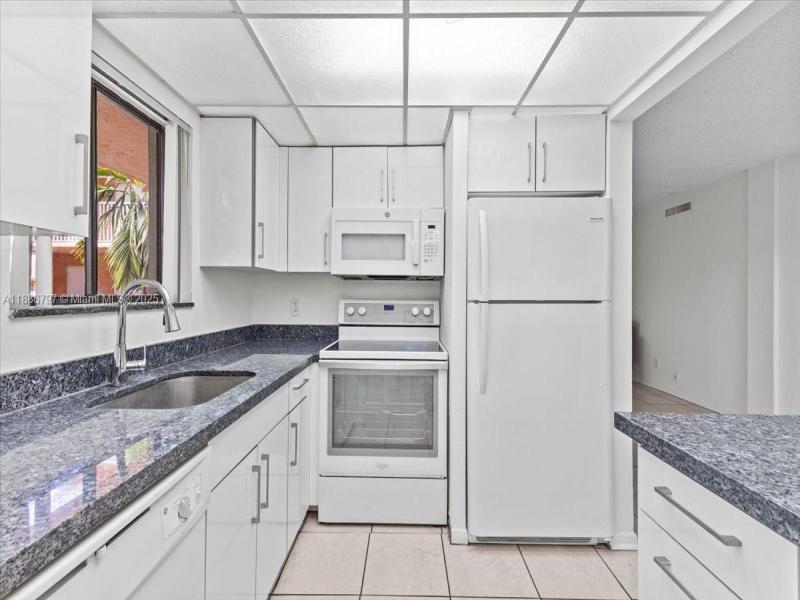 Property photo # 4