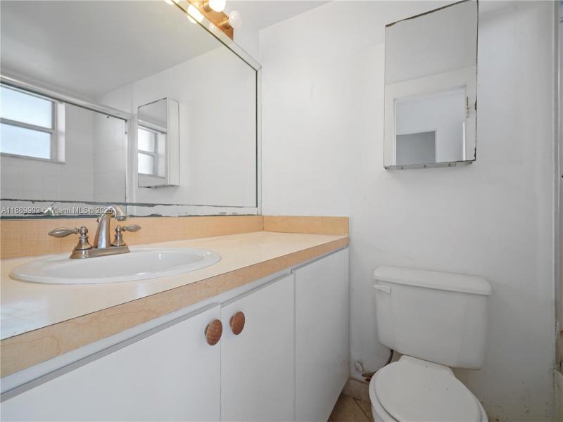 Comprar apartamento en Bayshore Yacht Tennis Club 405