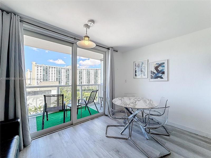 Condo for sale at Aventura Beach Club 636