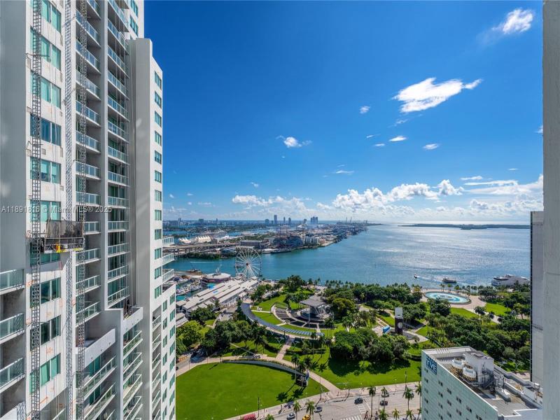 Vizcayne South Tower Apt #3203