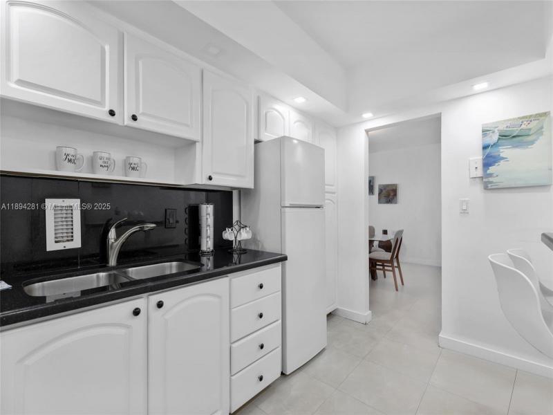 Property photo # 4