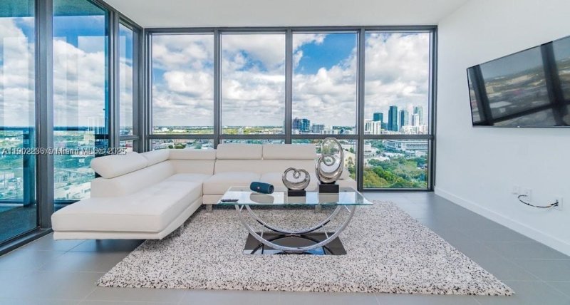 Condo for sale at Canvas 1916