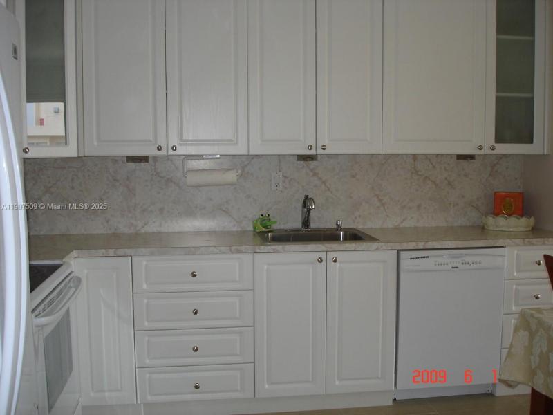 Comprar apartamento en Del Prado South Tower PH03