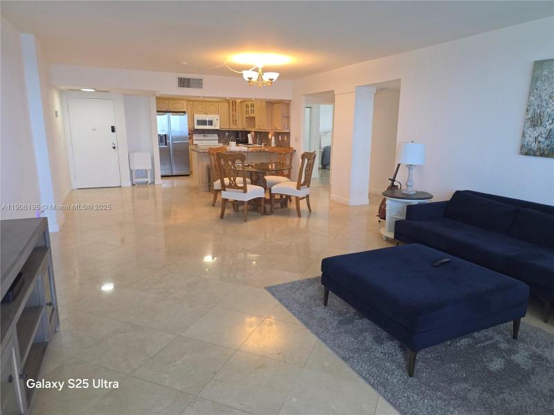 Apartment for rent at Sea Air Towers 1401