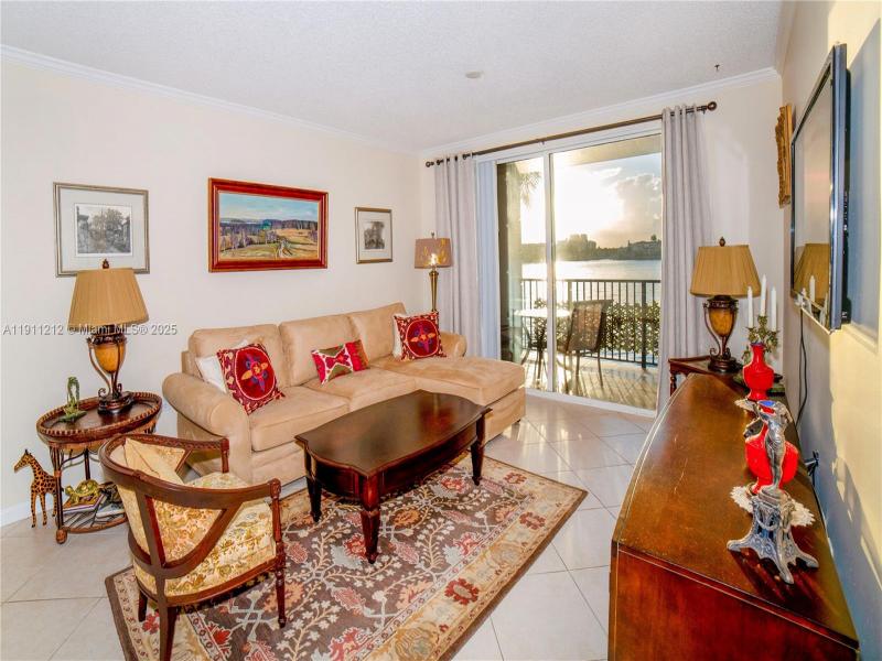 Comprar apartamento en Porto Bellagio 2207