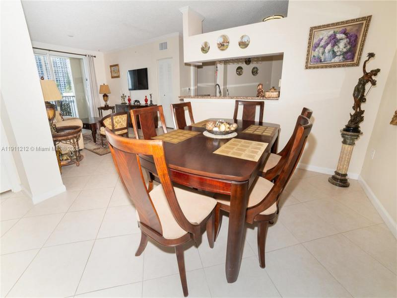 Comprar apartamento en Porto Bellagio 2207