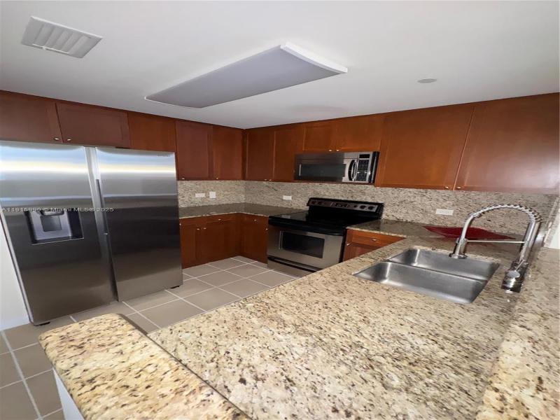 Property photo # 9