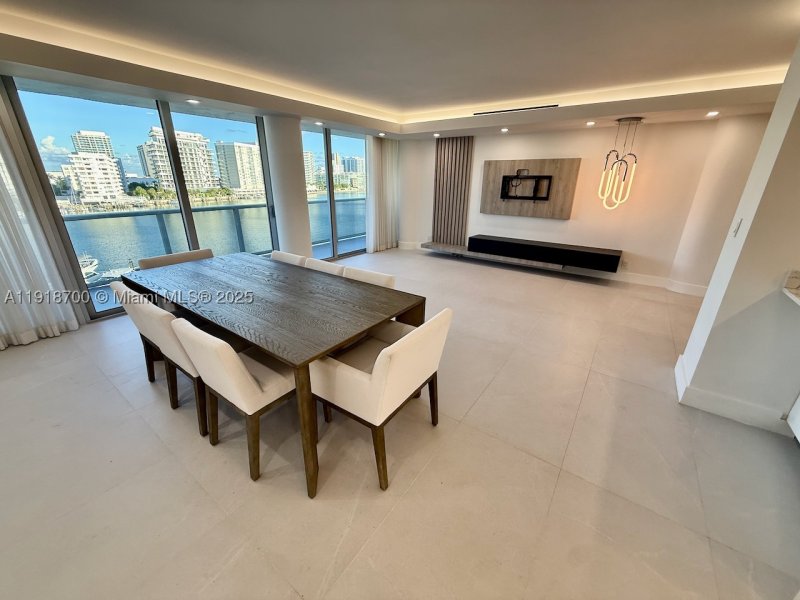 Comprar apartamento en King Cole 524